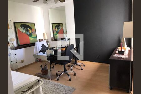 Casa à venda com 6 quartos, 313m² em Vila da Saúde, São Paulo