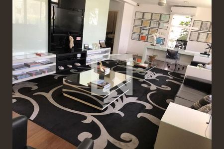 Casa à venda com 6 quartos, 313m² em Vila da Saúde, São Paulo