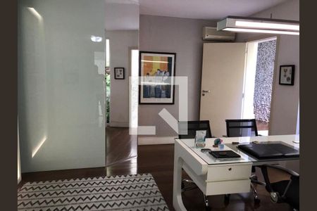 Casa à venda com 6 quartos, 313m² em Vila da Saúde, São Paulo