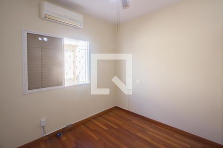 Quarto 3 de casa à venda com 3 quartos, 220m² em Jardim Caravelas, São Paulo