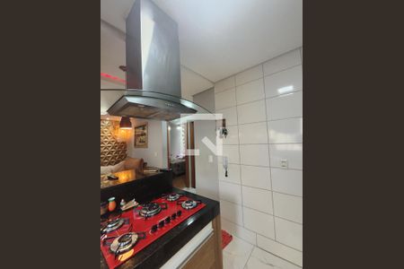 Cozinha de apartamento à venda com 2 quartos, 52m² em Sapucaia Ii, Contagem