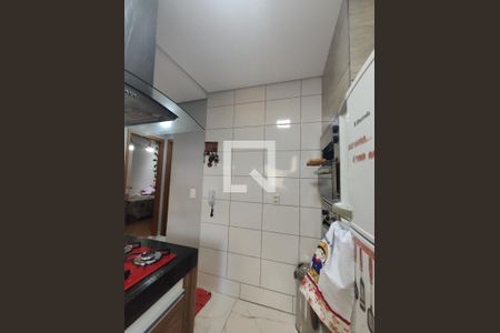 Cozinha de apartamento à venda com 2 quartos, 52m² em Sapucaia Ii, Contagem
