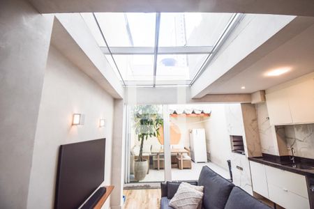 Sala de casa à venda com 2 quartos, 130m² em Vila Gomes Cardim, São Paulo