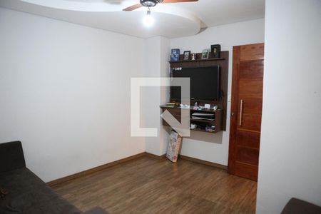 Sala de casa à venda com 4 quartos, 100m² em Bandeirantes, Contagem