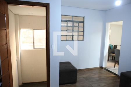 Sala de casa à venda com 4 quartos, 100m² em Bandeirantes, Contagem
