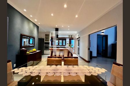 Cozinha de casa para alugar com 3 quartos, 235m² em Fazenda Santa Cândida, Campinas