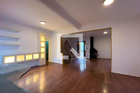 Sala de casa para alugar com 3 quartos, 280m² em Vila Mariana, São Paulo