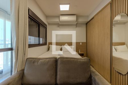 Studio de kitnet/studio para alugar com 1 quarto, 28m² em Jardim das Acacias, São Paulo