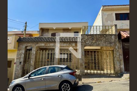 Fachada de casa à venda com 3 quartos, 270m² em Vila Galvão, Guarulhos