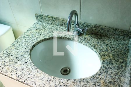 Banheiro de apartamento para alugar com 2 quartos, 72m² em Vila Sonia do Taboao, Taboão da Serra
