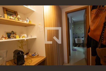 Corredor de apartamento à venda com 3 quartos, 85m² em Recreio dos Bandeirantes, Rio de Janeiro