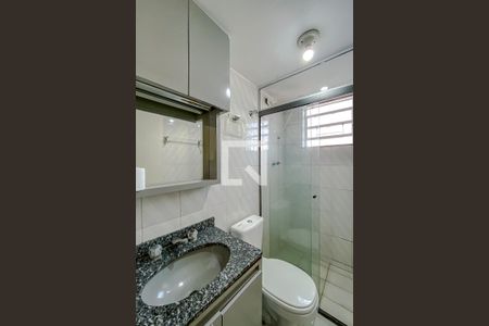 Banheiro de apartamento para alugar com 2 quartos, 61m² em Brás, São Paulo