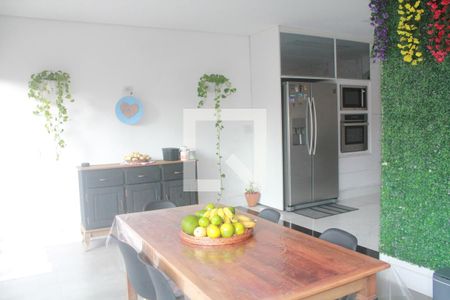 Churrasqueira de casa à venda com 4 quartos, 249m² em Vila Rosalia, Guarulhos