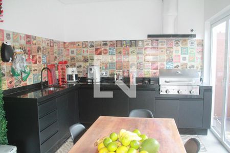 Churrasqueira de casa à venda com 4 quartos, 249m² em Vila Rosalia, Guarulhos