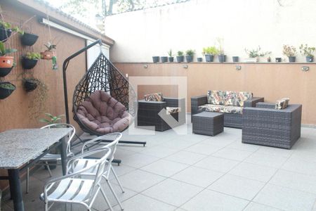 Quintal / Área de Serviço de casa à venda com 4 quartos, 249m² em Vila Rosalia, Guarulhos