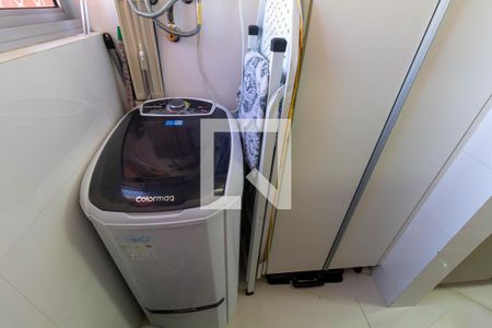 Área de Serviço de apartamento à venda com 3 quartos, 60m² em Vila Esperança, São Paulo