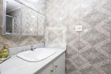 Banheiro da Suíte 1 de kitnet/studio à venda com 3 quartos, 102m² em Bela Vista, São Paulo