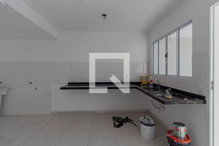 Cozinha e Área de Serviço de casa à venda com 2 quartos, 80m² em Vila Granada, São Paulo