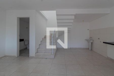 Sala de casa à venda com 2 quartos, 80m² em Vila Granada, São Paulo