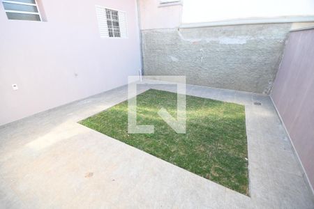 Jardim / Quintal de casa à venda com 3 quartos, 130m² em Vila Santa Isabel, Campinas
