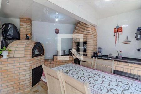 Casa à venda com 4 quartos, 184m² em Vila Lageado, São Paulo