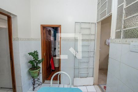 Casa à venda com 6 quartos, 404m² em Cachoeirinha, Belo Horizonte
