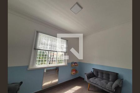 Casa à venda com 5 quartos, 240m² em Santa Efigênia, Belo Horizonte