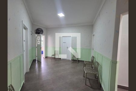 Casa à venda com 5 quartos, 240m² em Santa Efigênia, Belo Horizonte