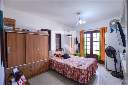 Casa à venda com 4 quartos, 228m² em Maravista, Niterói