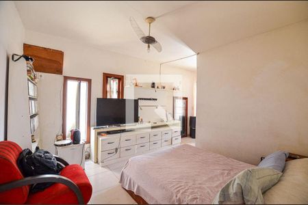 Casa à venda com 5 quartos, 228m² em Maravista, Niterói