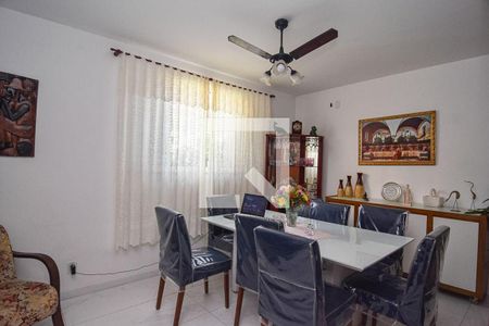 Casa à venda com 5 quartos, 258m² em Santa Rosa, Niterói