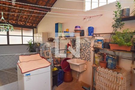 Casa à venda com 5 quartos, 258m² em Santa Rosa, Niterói