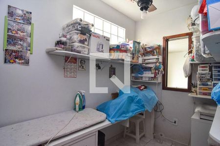 Casa à venda com 5 quartos, 258m² em Santa Rosa, Niterói