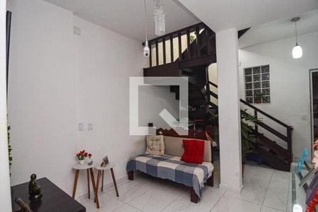 Casa à venda com 5 quartos, 258m² em Santa Rosa, Niterói