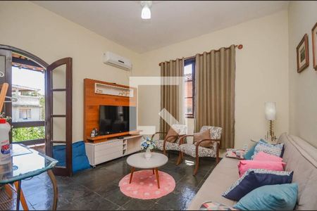 Casa à venda com 8 quartos, 308m² em Curicica, Rio de Janeiro