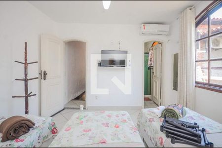 Casa à venda com 8 quartos, 308m² em Curicica, Rio de Janeiro