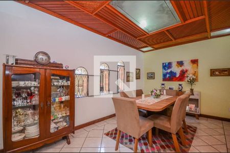 Casa à venda com 8 quartos, 308m² em Curicica, Rio de Janeiro