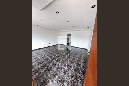 Casa à venda com 3 quartos, 120m² em Brás de Pina, Rio de Janeiro