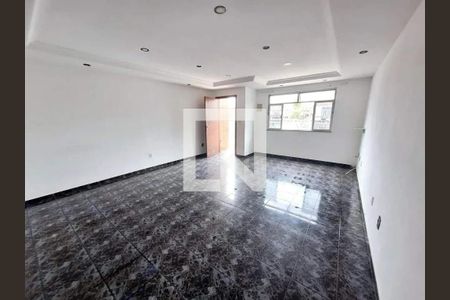 Casa à venda com 3 quartos, 120m² em Brás de Pina, Rio de Janeiro