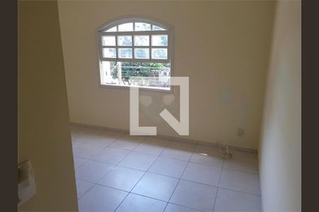 Casa à venda com 3 quartos, 144m² em Jardim Sabara, São Paulo