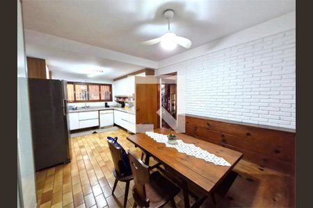 Casa à venda com 4 quartos, 349m² em Granja Julieta, São Paulo