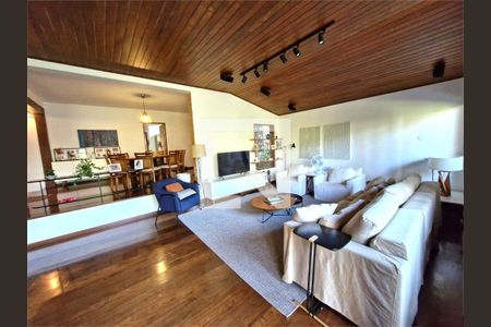 Casa à venda com 4 quartos, 349m² em Granja Julieta, São Paulo