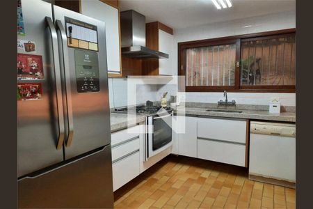 Casa à venda com 4 quartos, 349m² em Granja Julieta, São Paulo
