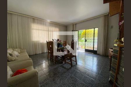 Casa à venda com 3 quartos, 375m² em Jardim Guanabara, Rio de Janeiro