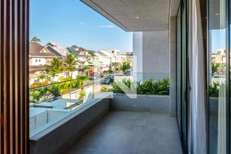 Casa à venda com 4 quartos, 400m² em Recreio dos Bandeirantes, Rio de Janeiro
