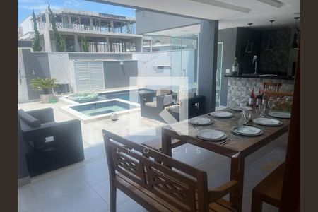 Casa à venda com 5 quartos, 375m² em Recreio dos Bandeirantes, Rio de Janeiro