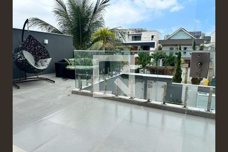 Casa à venda com 5 quartos, 375m² em Recreio dos Bandeirantes, Rio de Janeiro