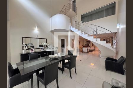 Sala de casa à venda com 5 quartos, 612m² em Barra da Tijuca, Rio de Janeiro