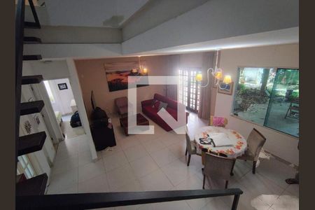 Casa à venda com 4 quartos, 167m² em Vargem Pequena, Rio de Janeiro