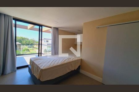 Casa à venda com 4 quartos, 385m² em Vargem Pequena, Rio de Janeiro